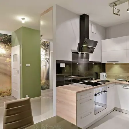 Strict Center Towarowa Appartement