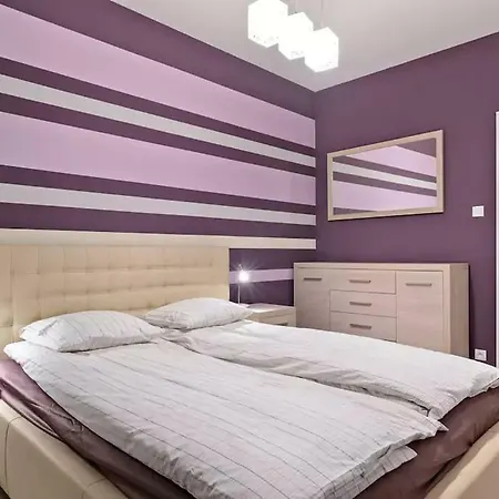 Strict Center Towarowa