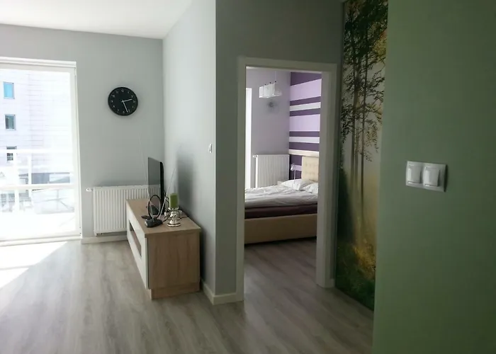 Strict Center Towarowa Apartment