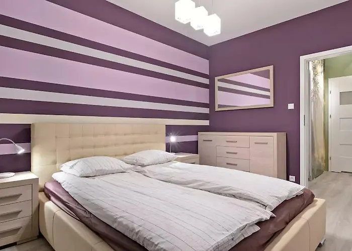 Strict Center Towarowa